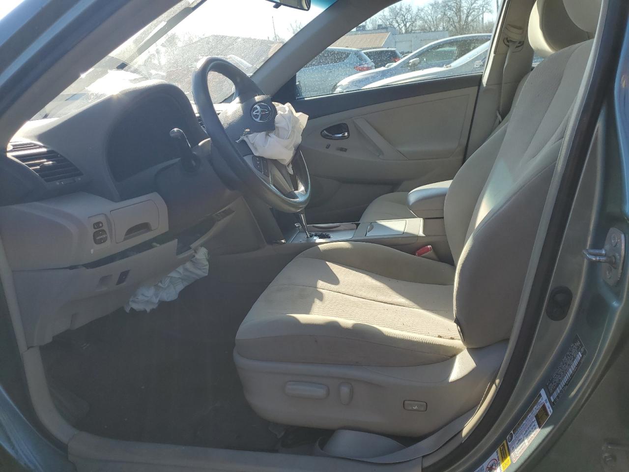 2010 Toyota Camry - Image 7