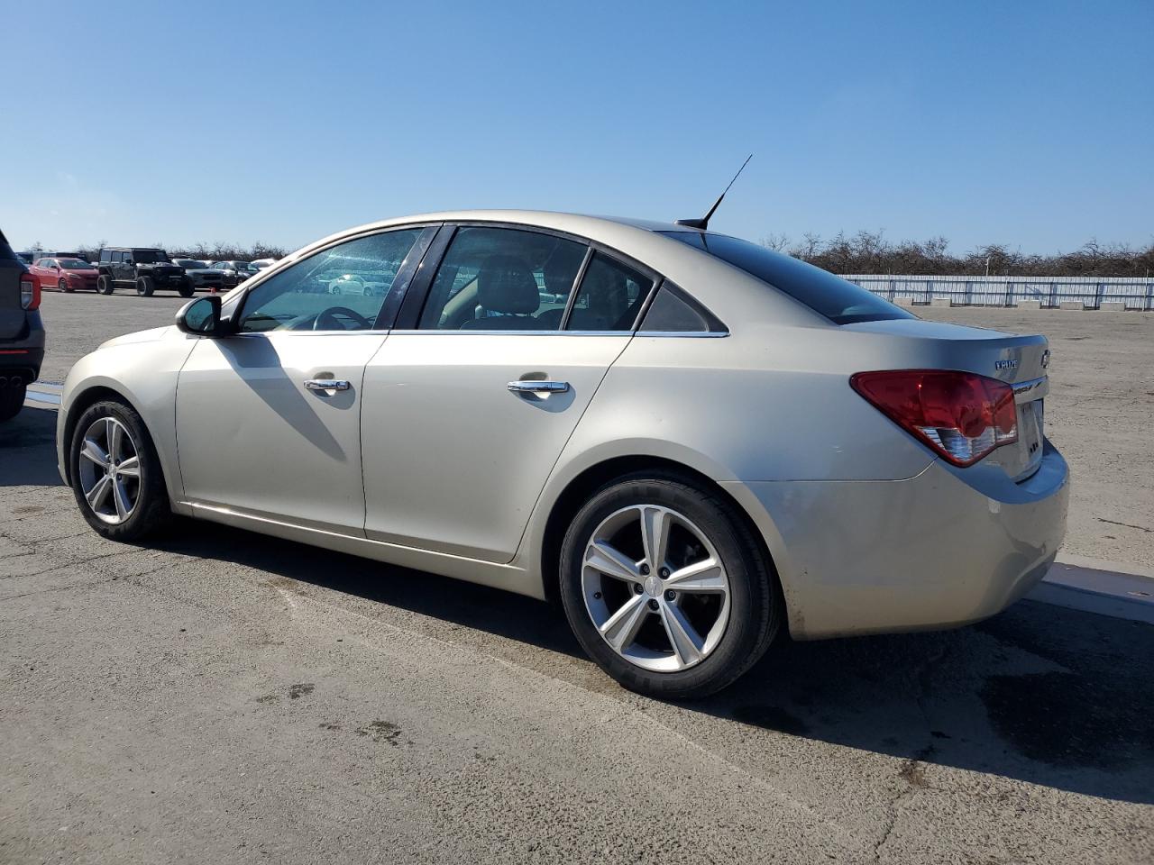 2013 Chevrolet Cruze - Image 2