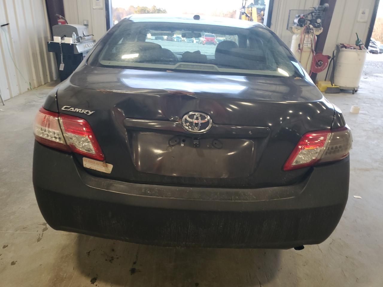 2011 Toyota Camry - Image 6