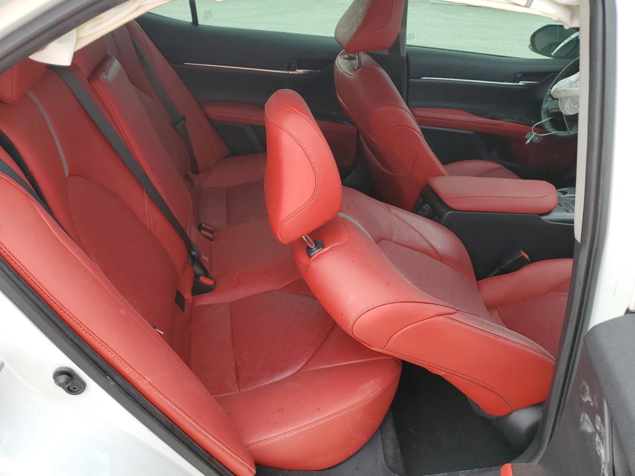 2021 Toyota Camry - Image 11