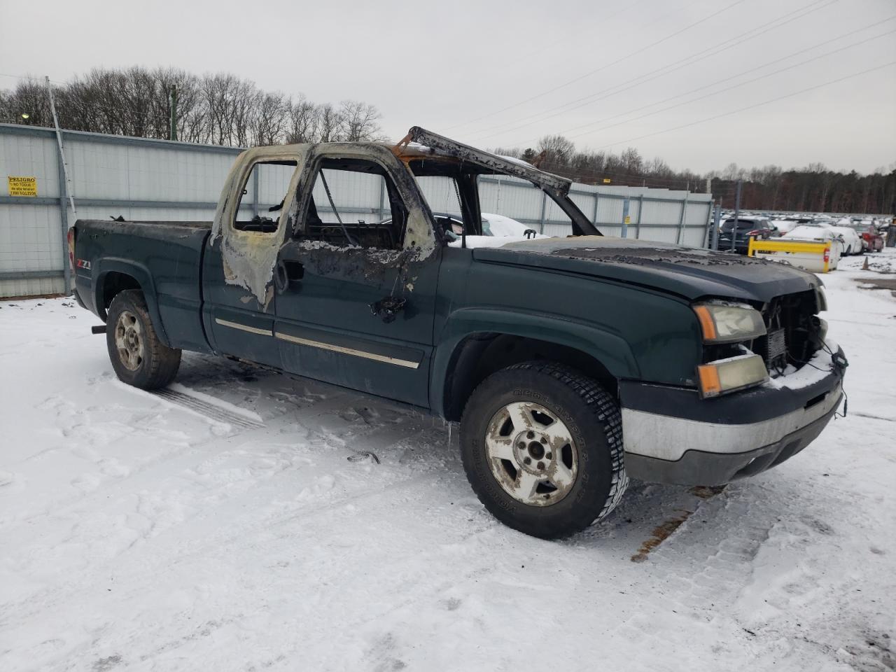 2004 Chevrolet Silverado - Image 4