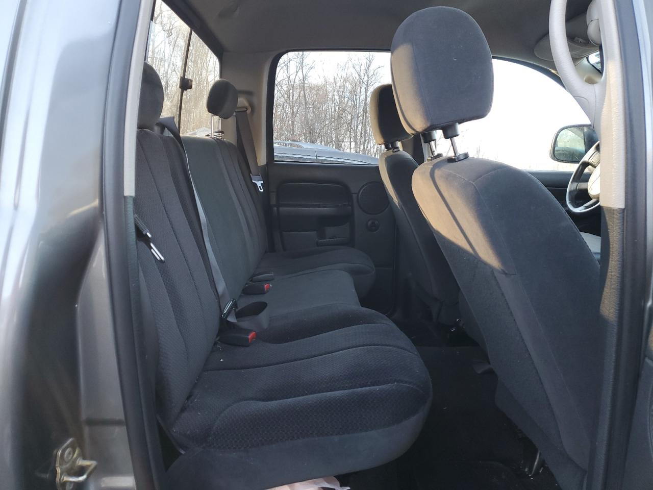 2005 Dodge RAM - Image 10