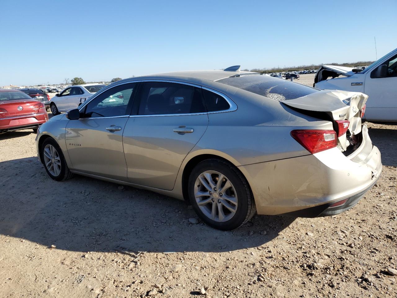 2016 Chevrolet Malibu - Image 2