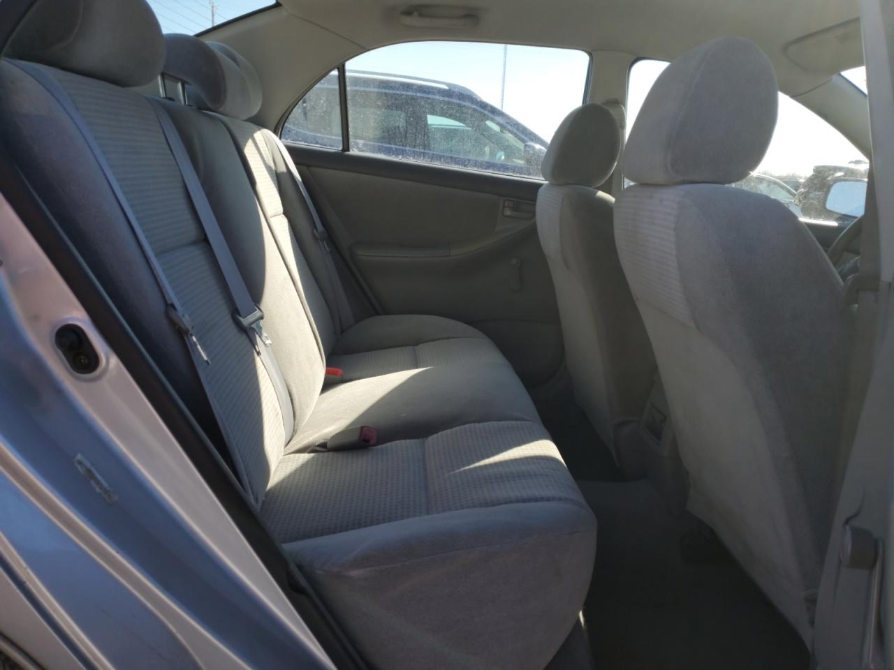 2006 Toyota Corolla - Image 10
