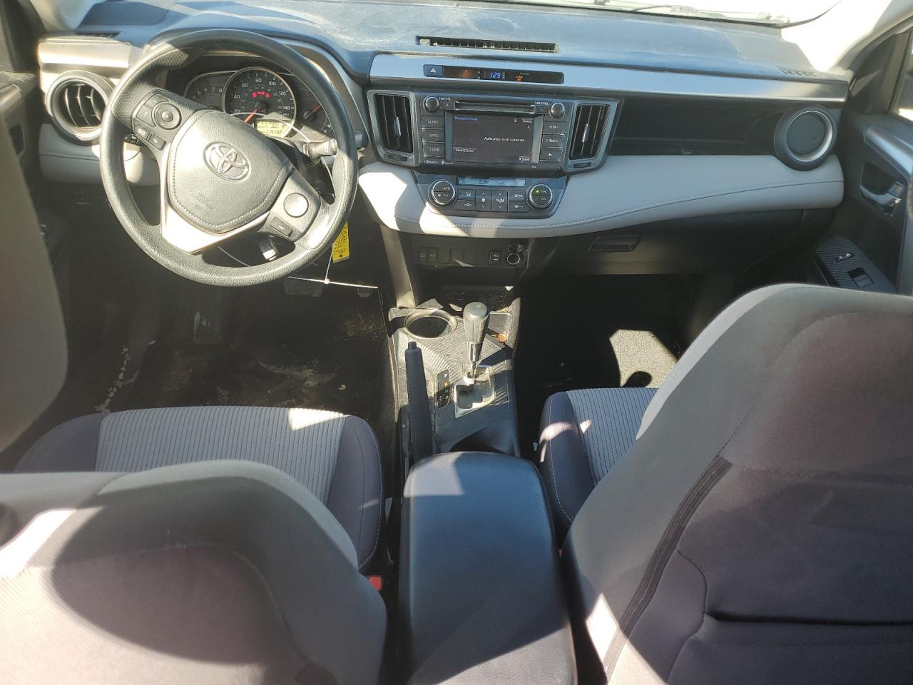 2015 Toyota RAV 4 - Image 8