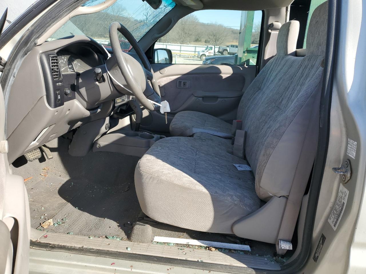 2004 Toyota Tacoma - Image 7