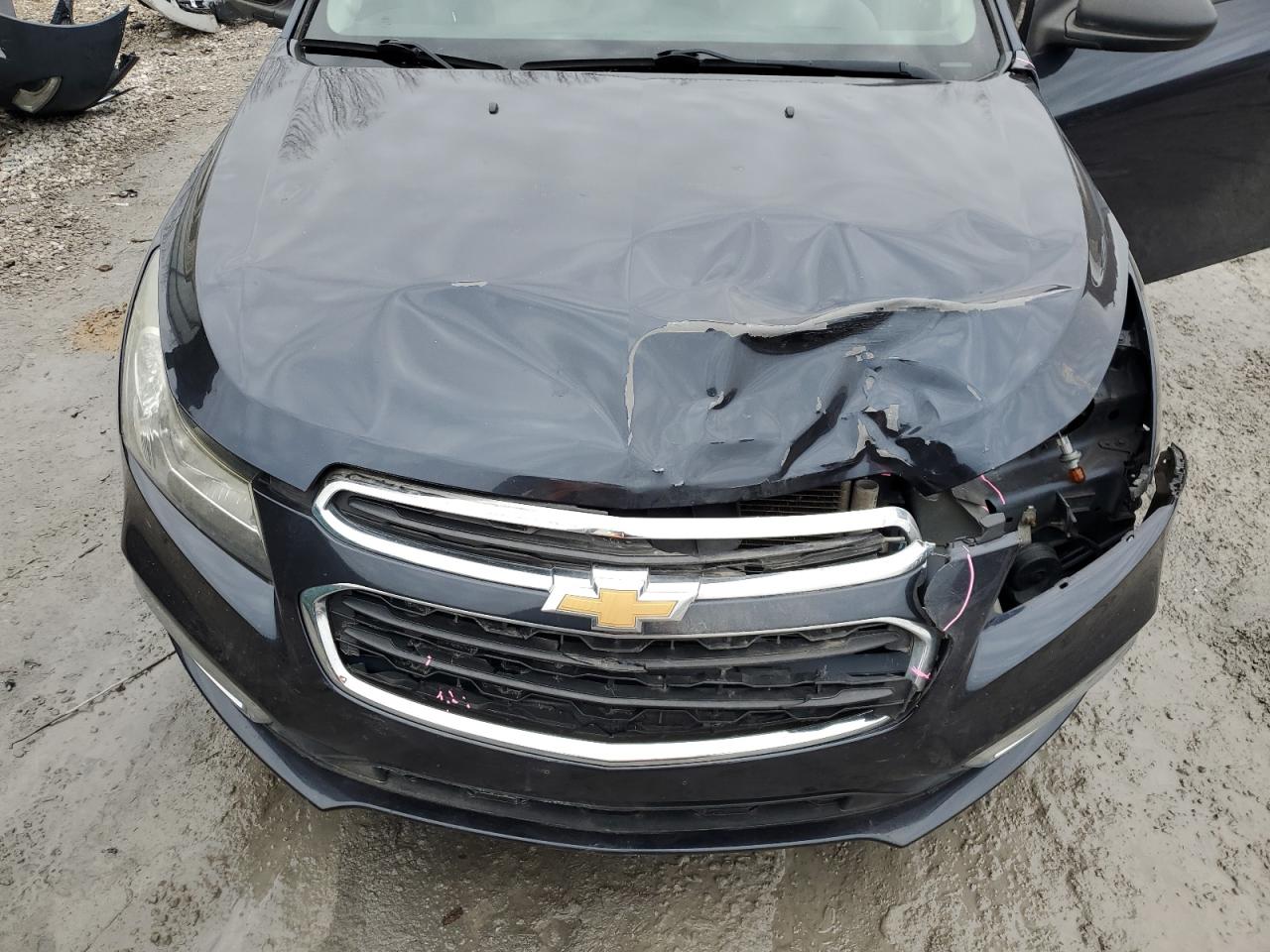 2016 Chevrolet Cruze - Image 11