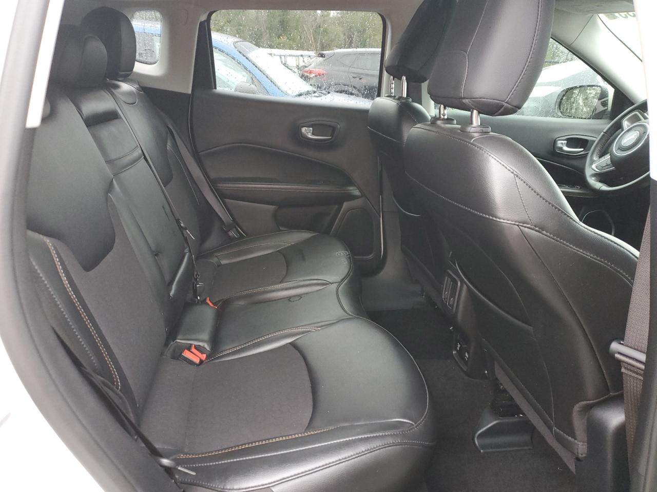 2019 Jeep Compass - Image 11