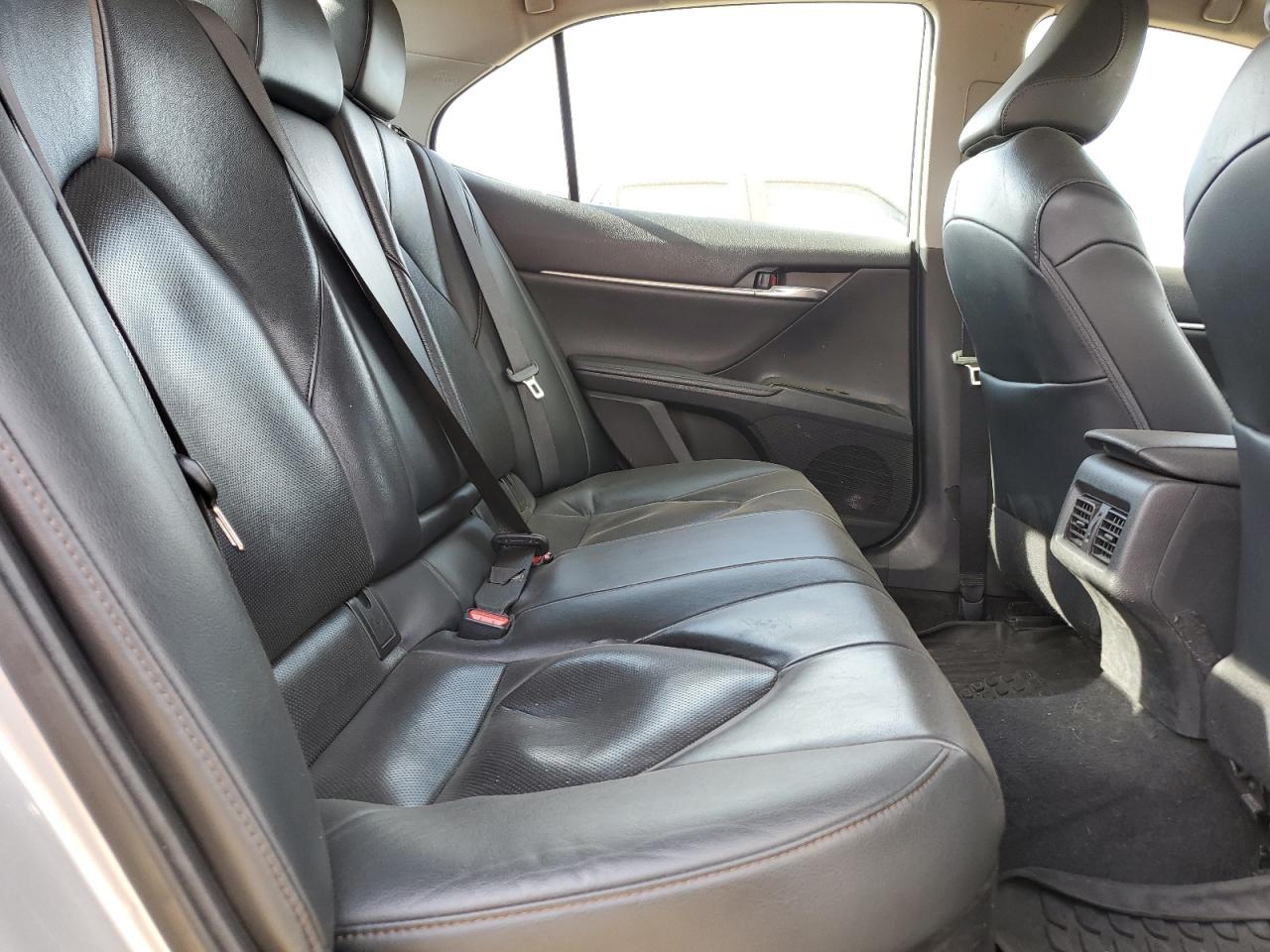 2020 Toyota Camry - Image 10