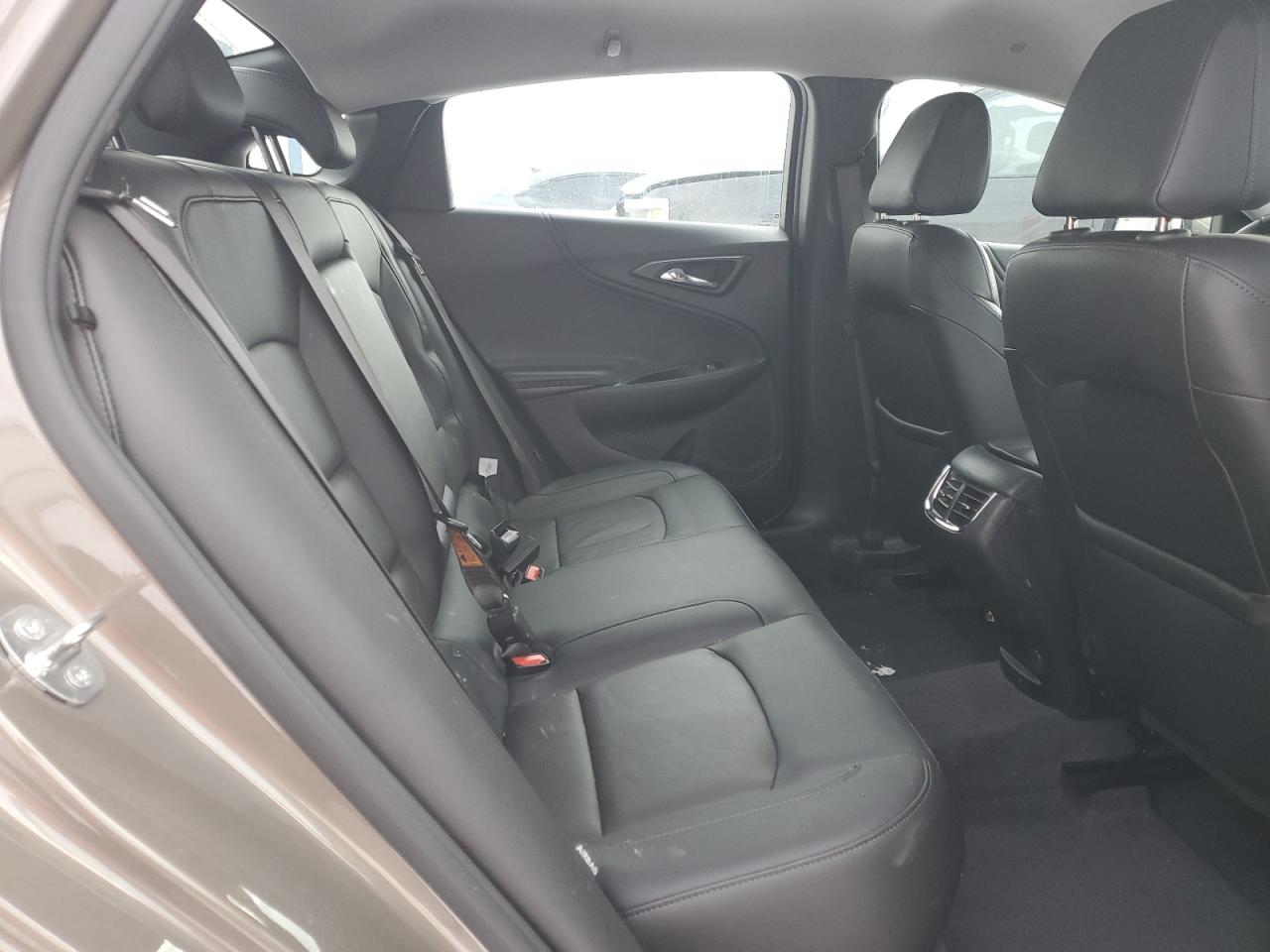 2020 Chevrolet Malibu - Image 10