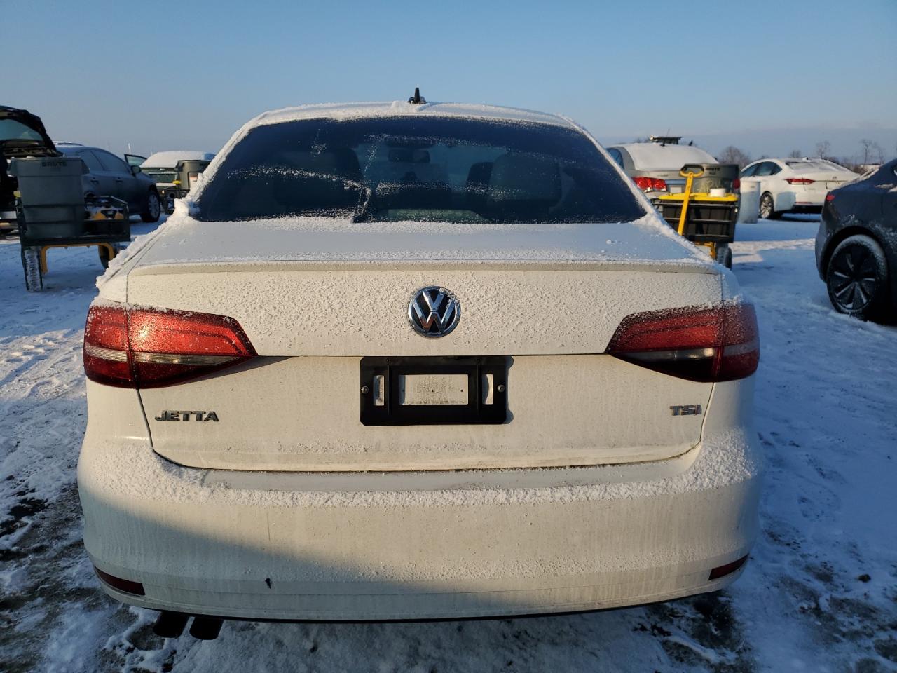 2016 Volkswagen Jetta - Image 6