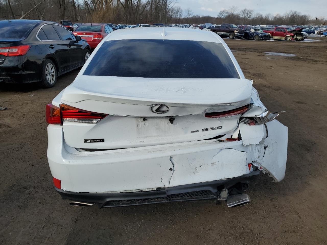 2018 Lexus IS - Image 6