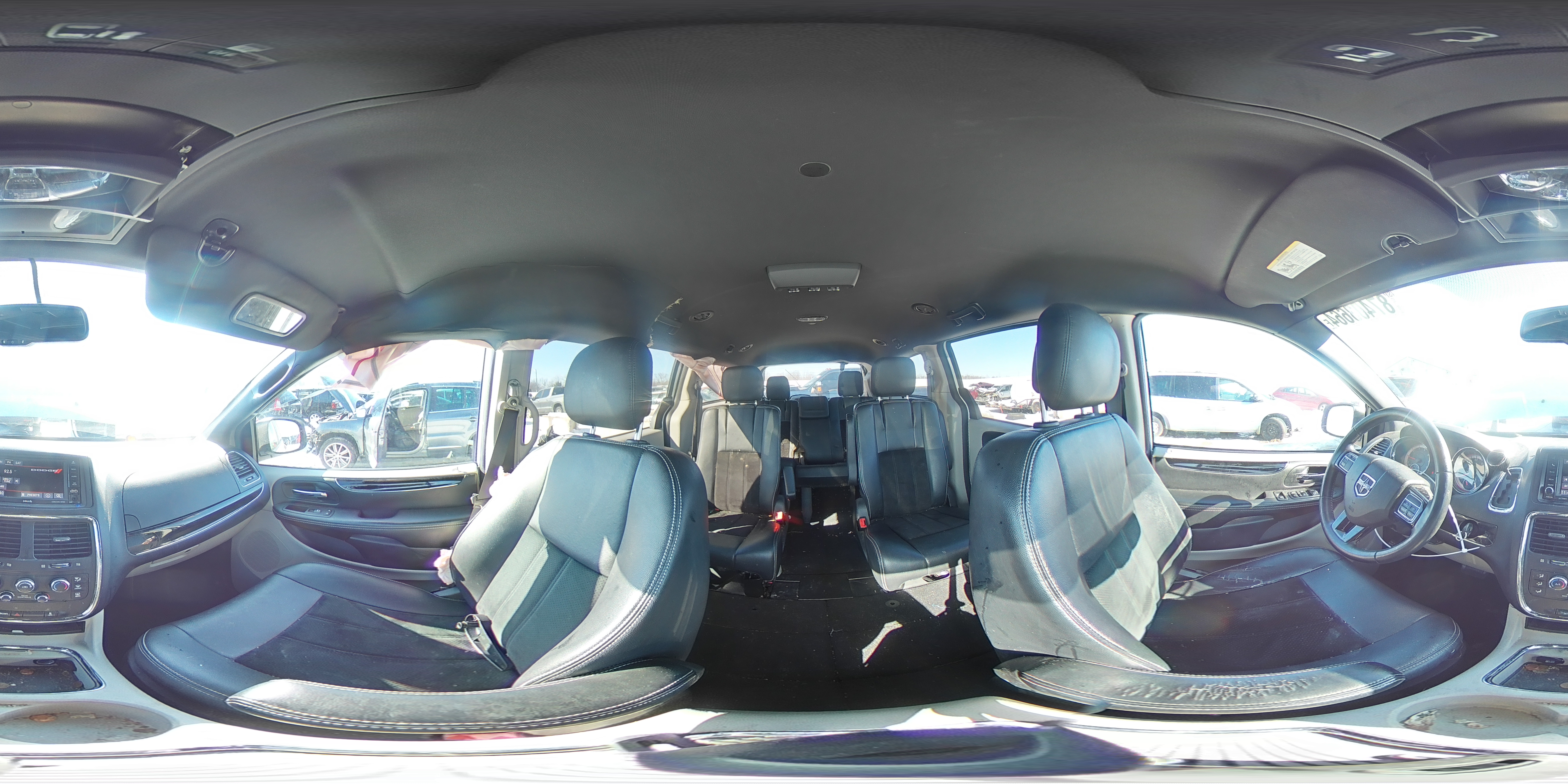 2017 Dodge Caravan - Image 15
