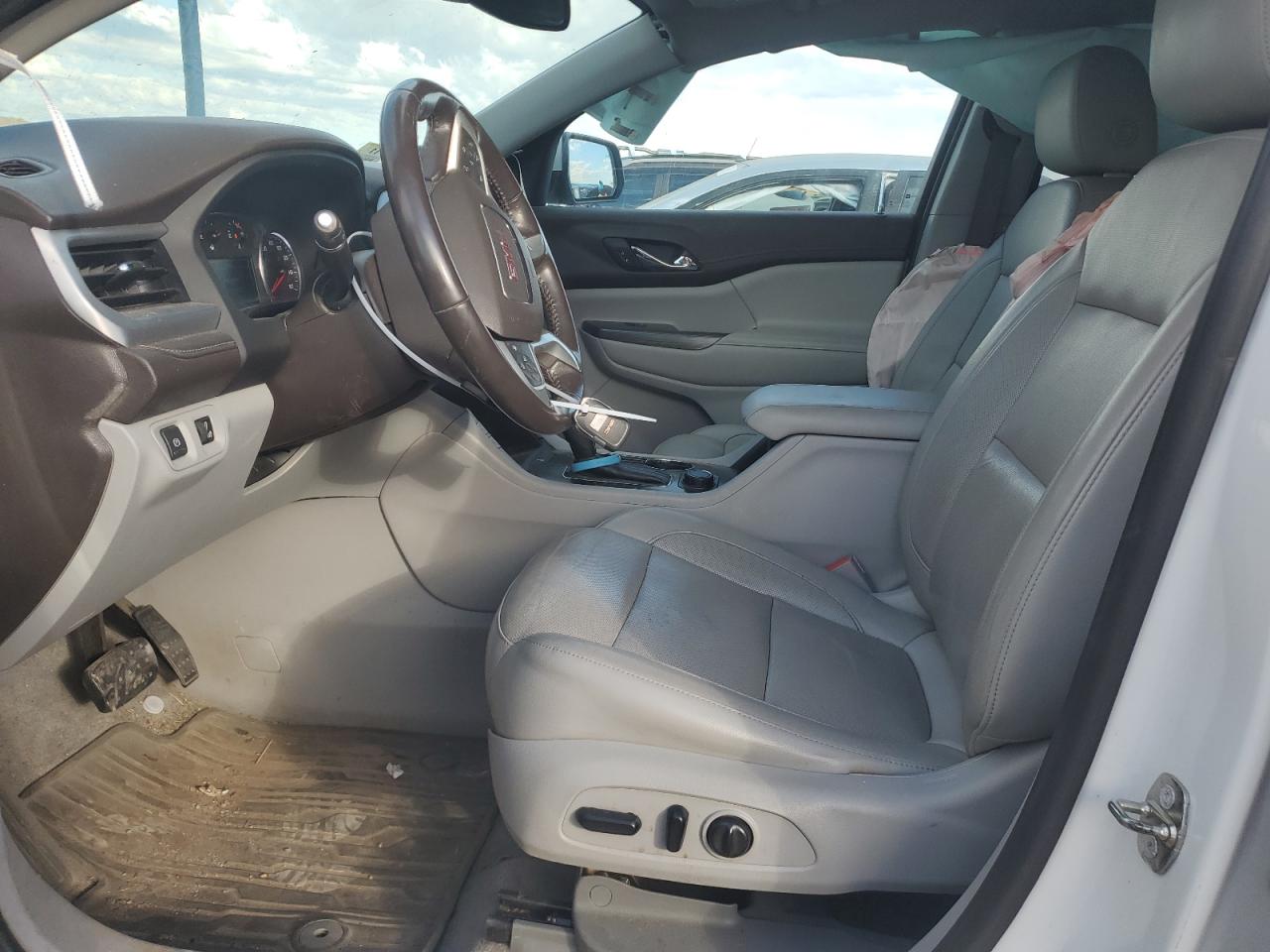2019 GMC Acadia - Image 7