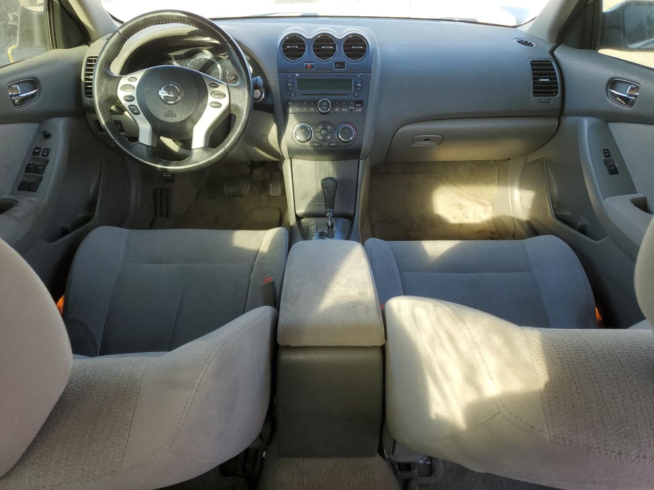 2012 Nissan Altima - Image 8
