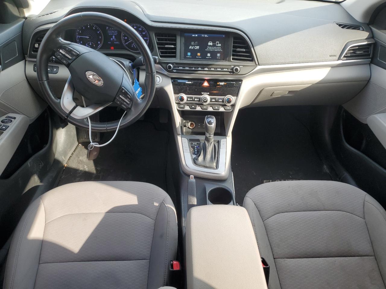 2019 Hyundai Elantra - Image 8