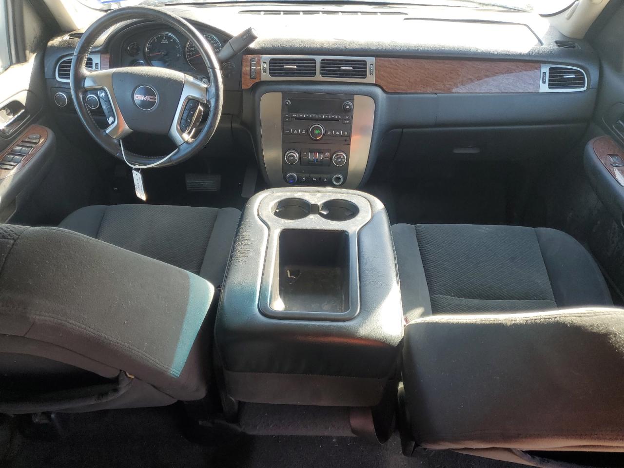 2007 GMC Yukon - Image 8