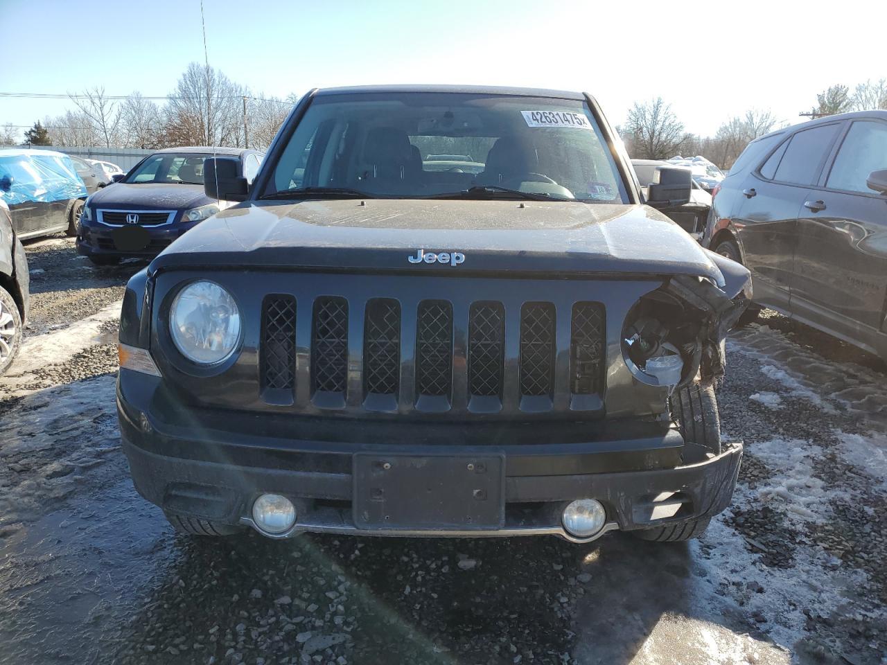 2014 Jeep Liberty (Patriot) - Image 5