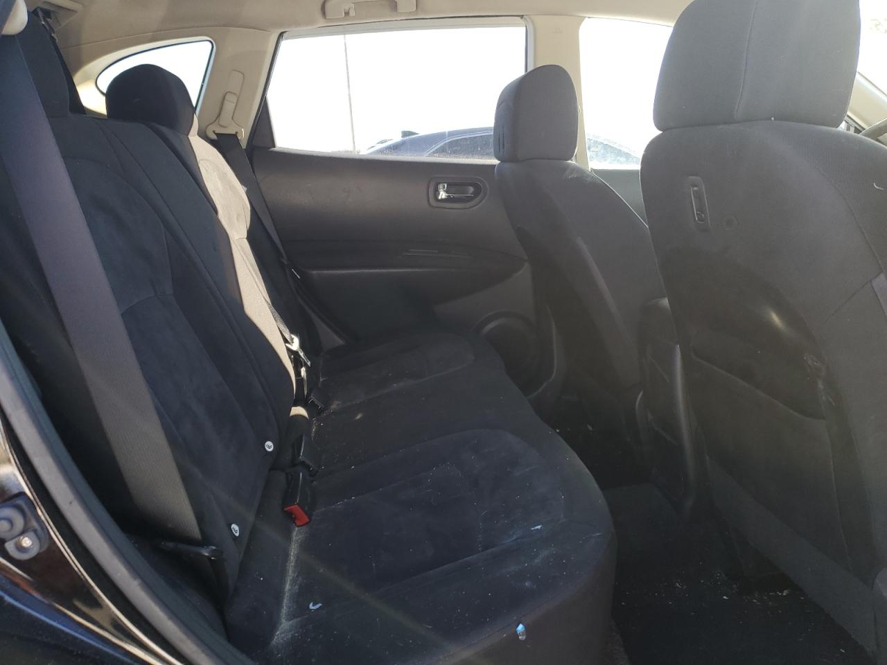 2010 Nissan Rogue - Image 12