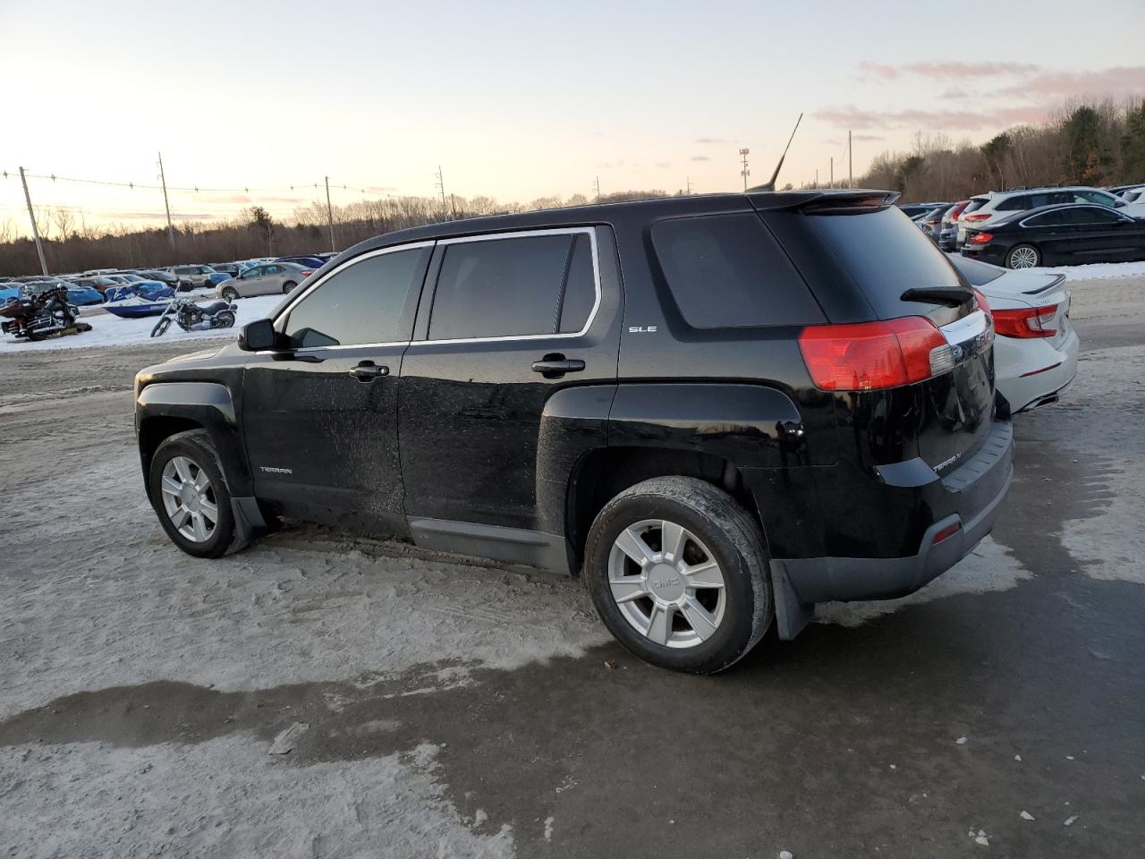 2011 GMC Terrain - Image 2