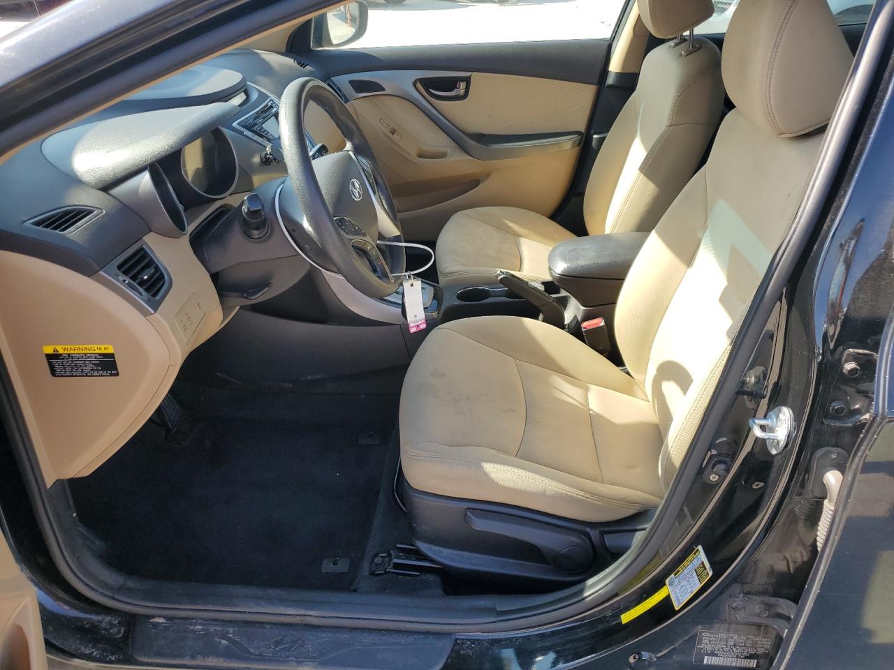 2012 Hyundai Elantra - Image 7