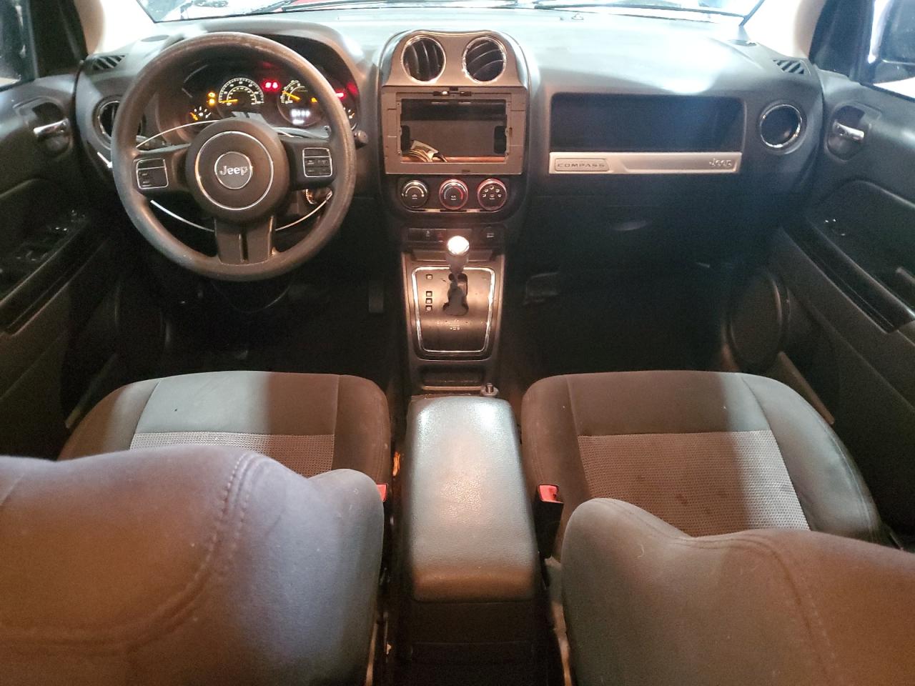2016 Jeep Compass - Image 8