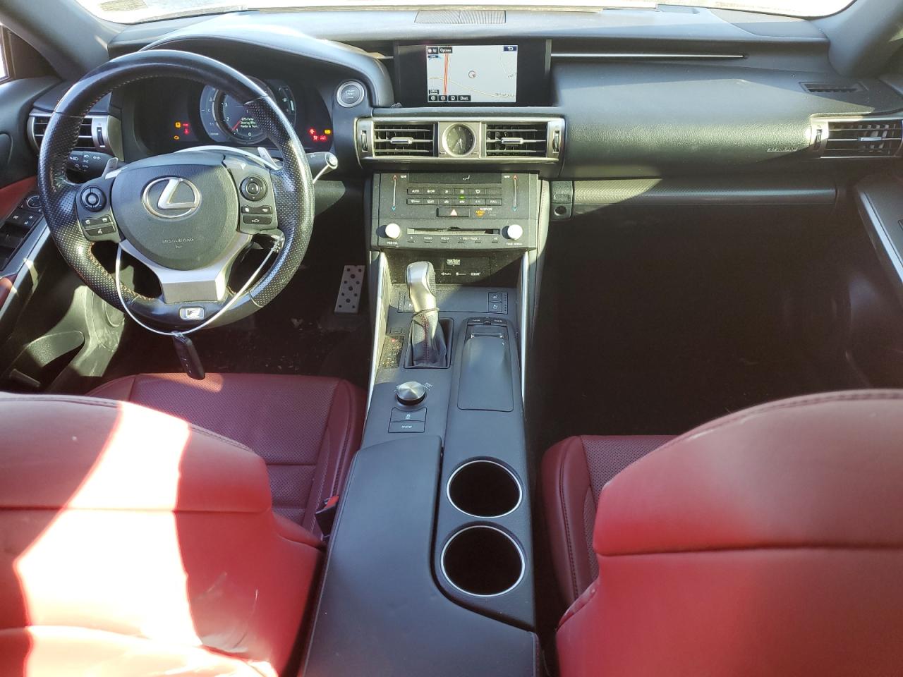 2016 Lexus IS - Image 8