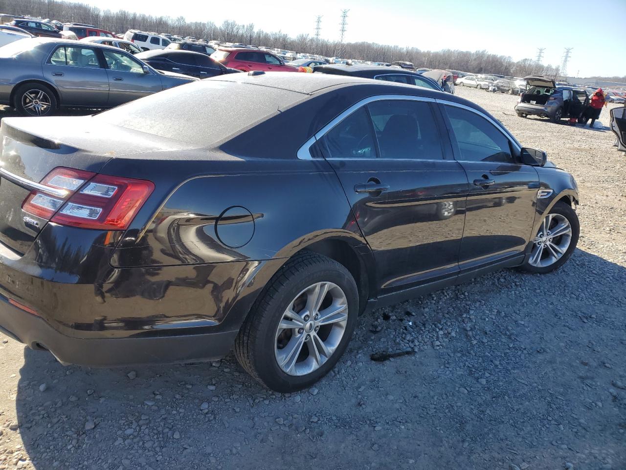 2014 Ford Taurus - Image 3