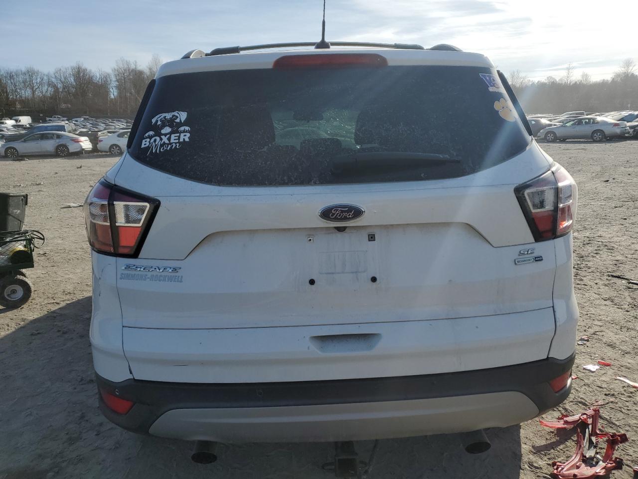 1fmcu9gd7hua08000 1FMCU9GD7HUA08000 2017 Ford Escape Se
