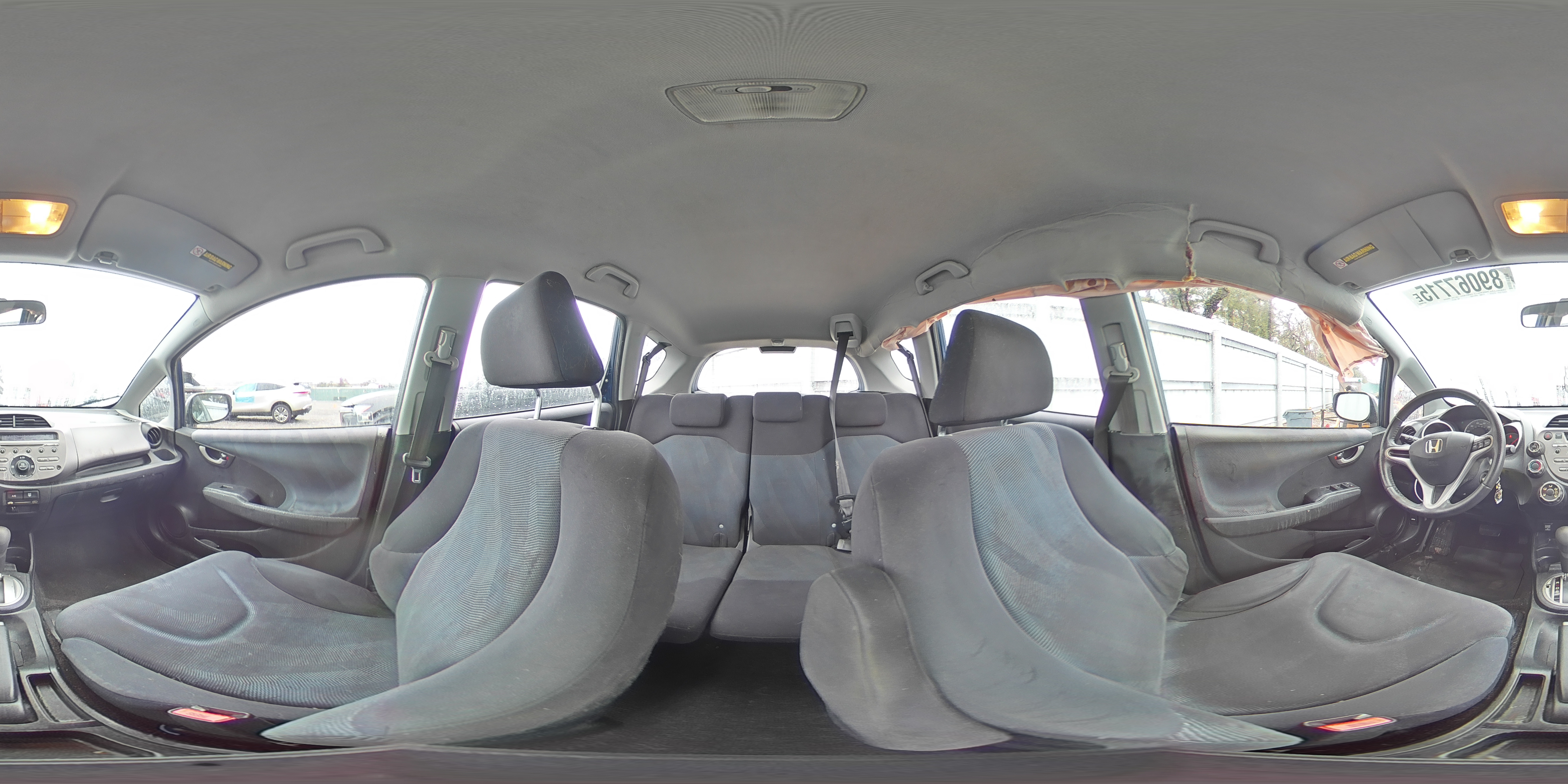 2010 Honda Fit - Image 12