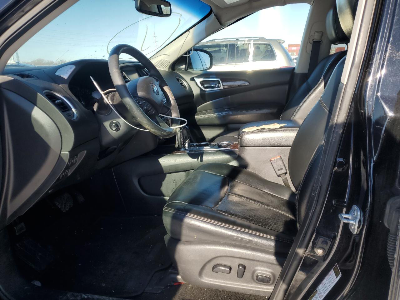 2016 Nissan Pathfinder - Image 7