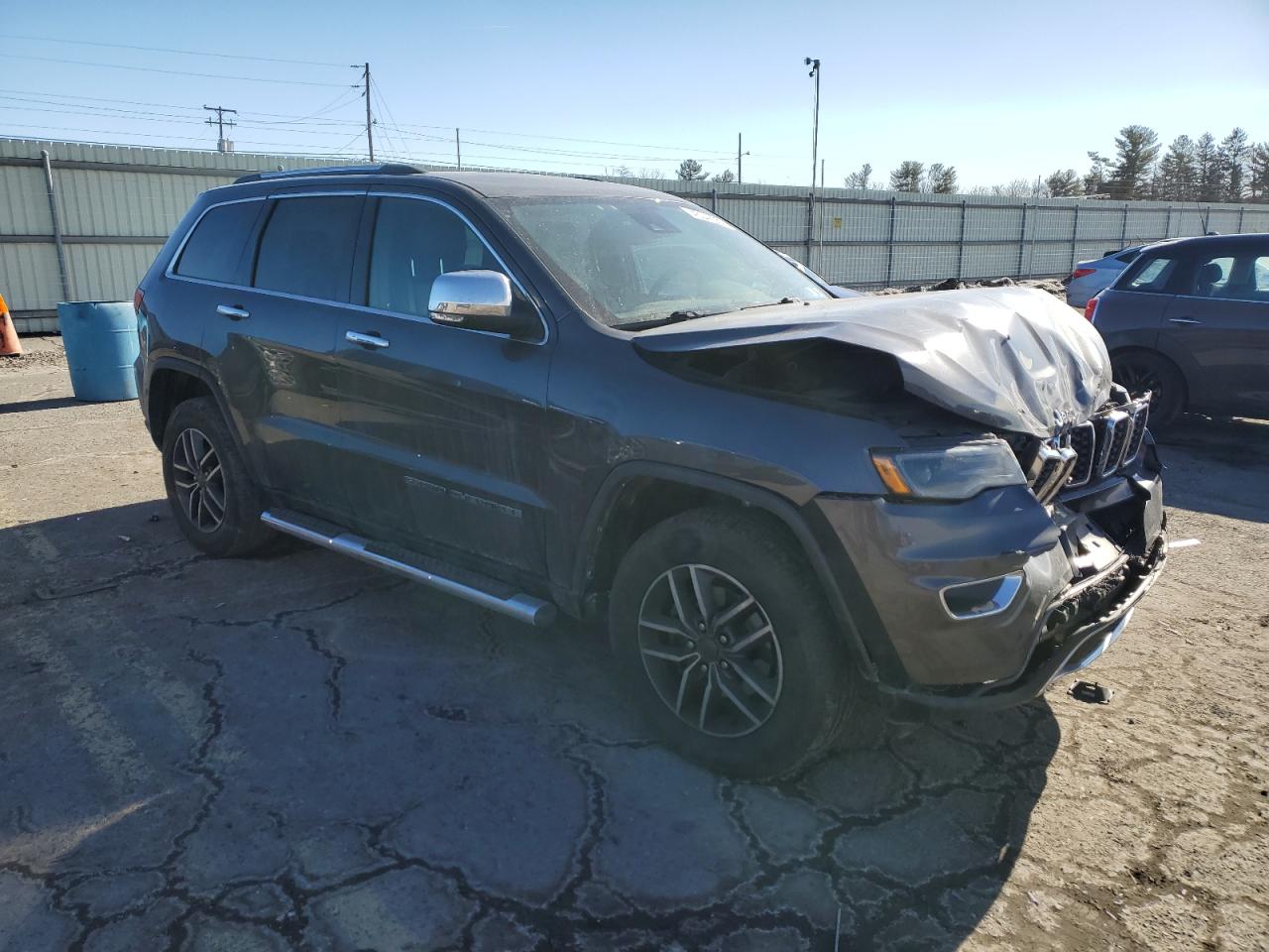 2019 Jeep Grand Cherokee - Image 4
