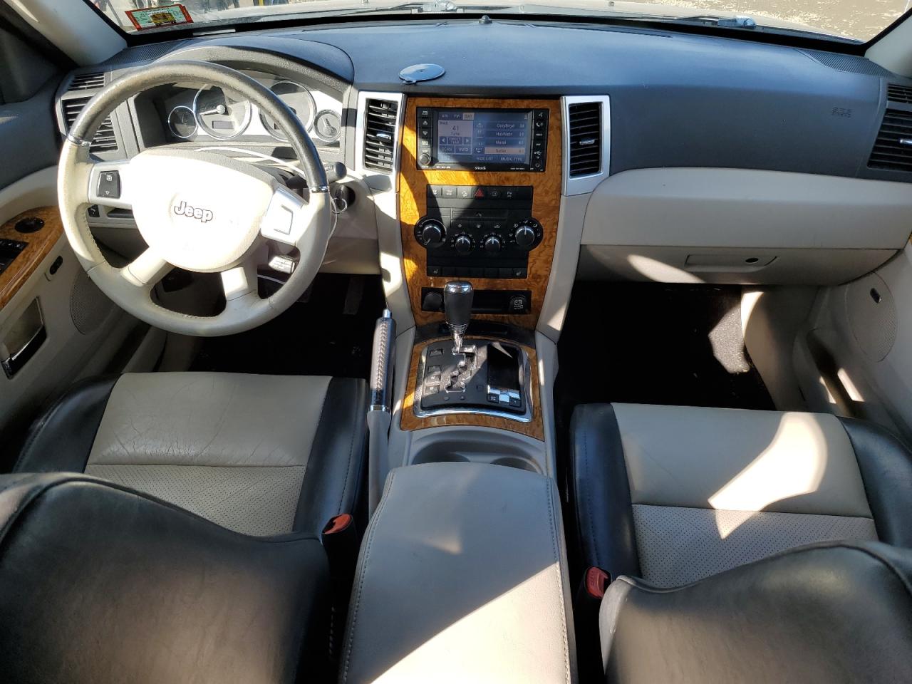 2008 Jeep Grand Cherokee - Image 8
