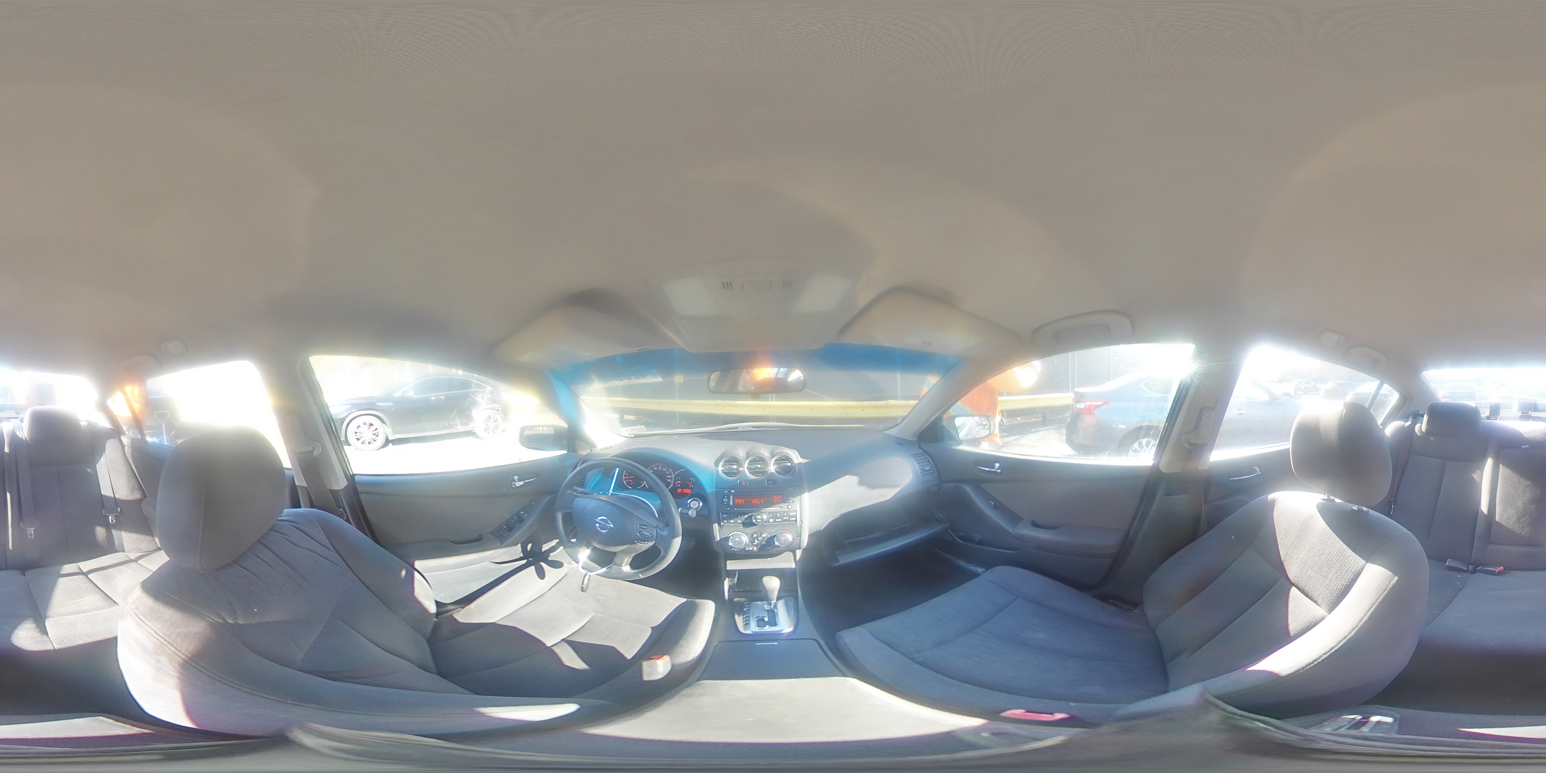 2010 Nissan Altima - Image 13