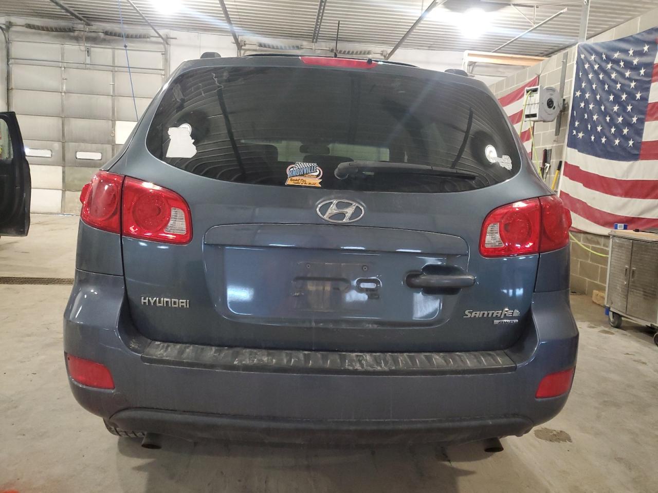 2009 Hyundai Santa Fe - Image 6