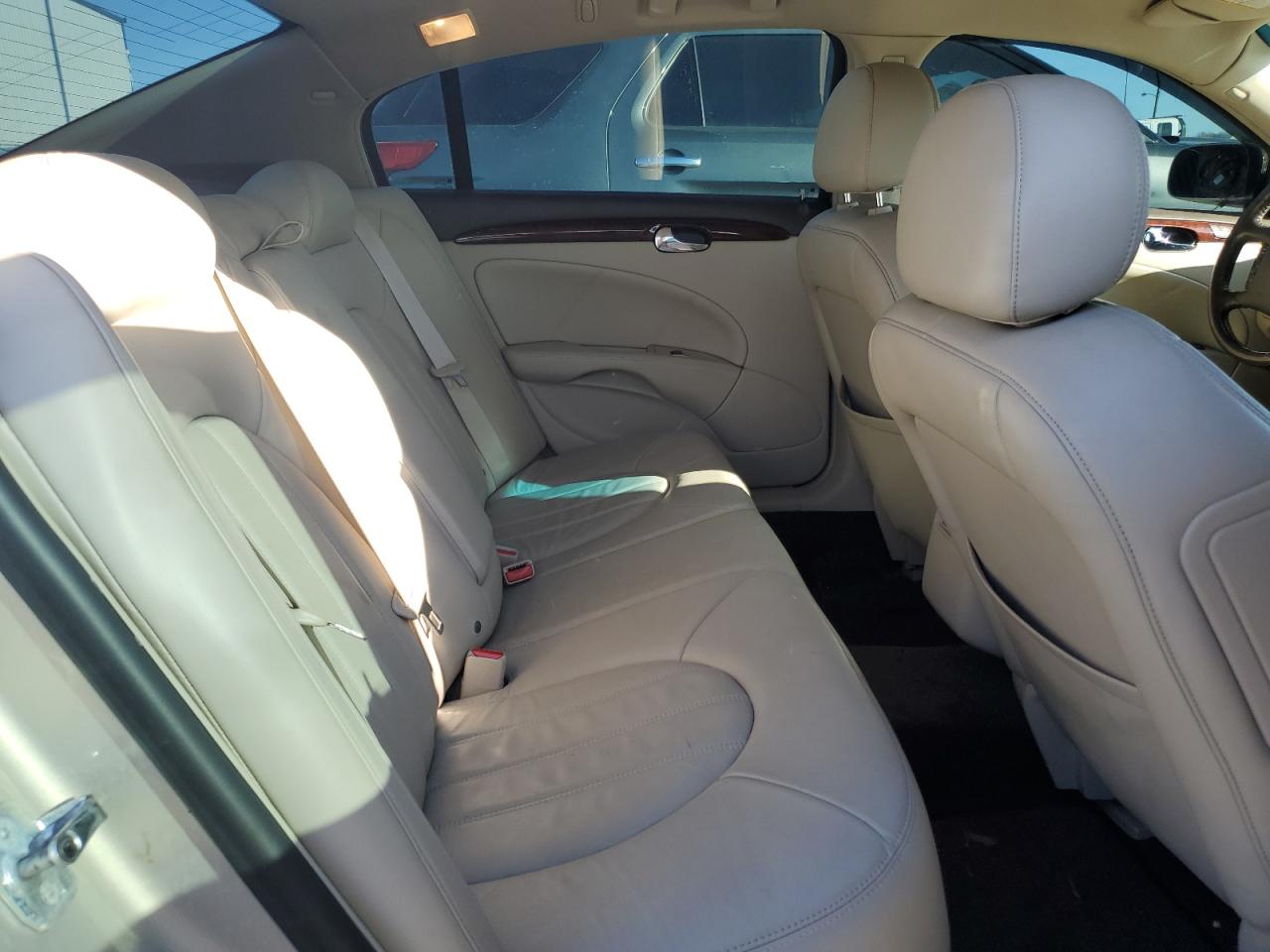 2007 Buick Lucerne - Image 10