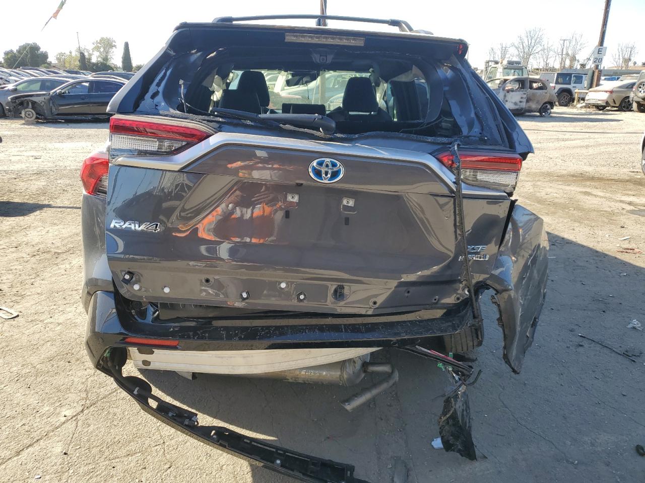 2024 Toyota RAV 4 - Image 6