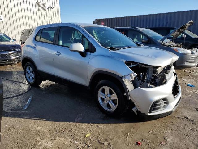  CHEVROLET TRAX 2018 Серебристый