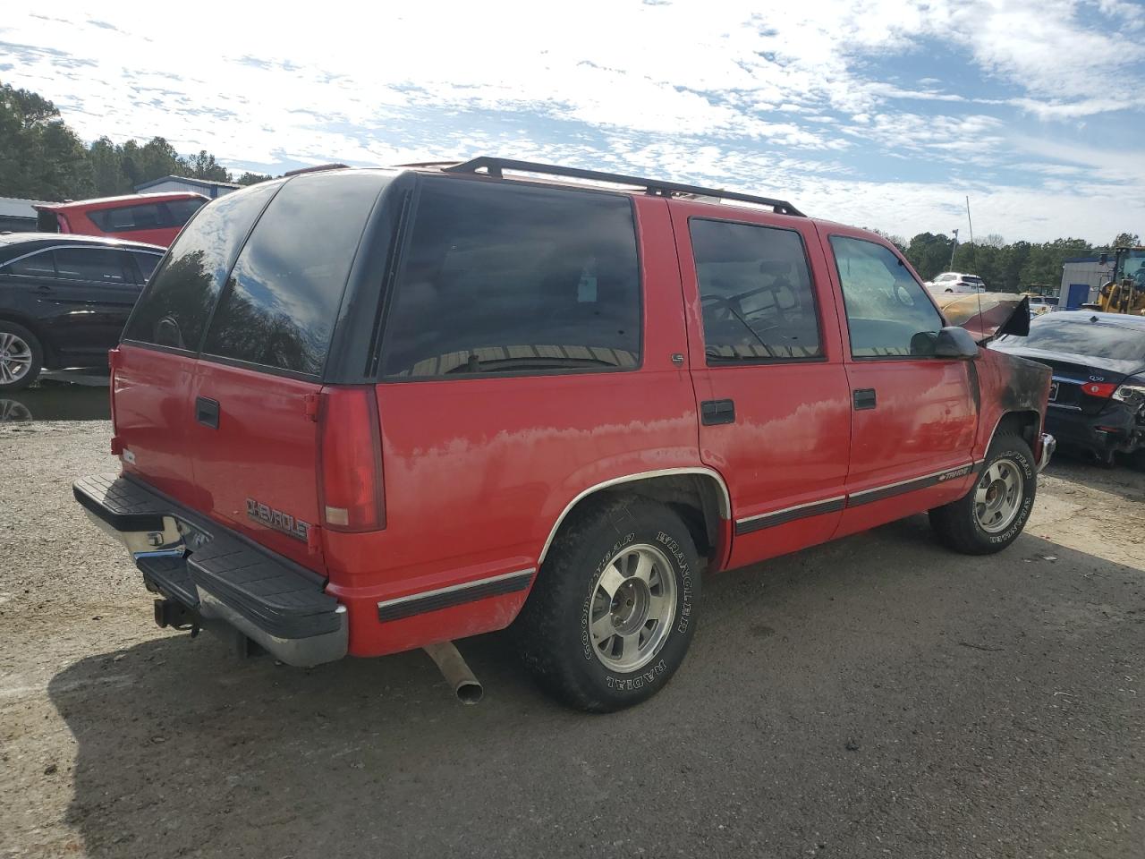 1999 Chevrolet Tahoe - Image 3