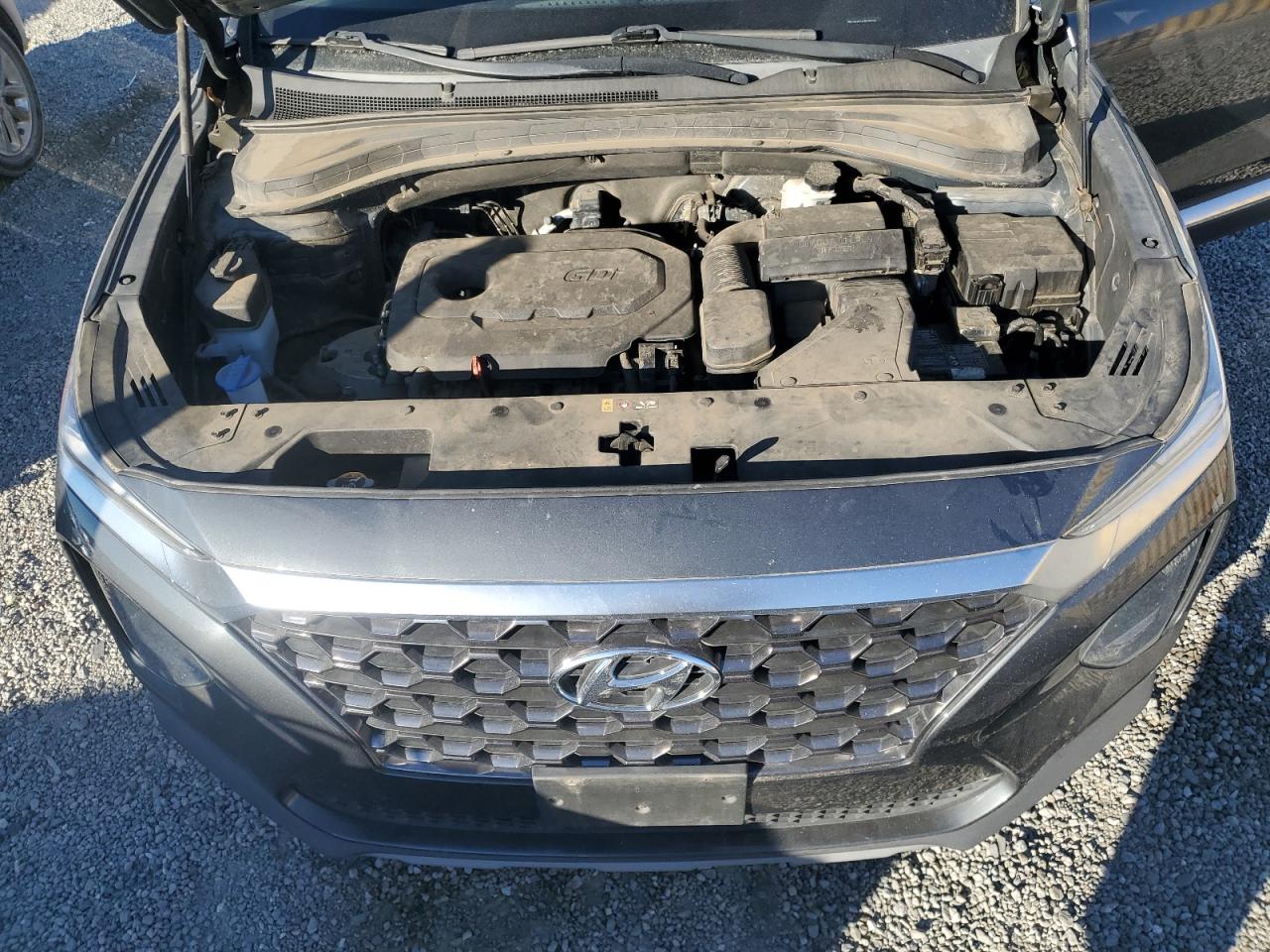 2020 Hyundai Santa Fe - Image 12