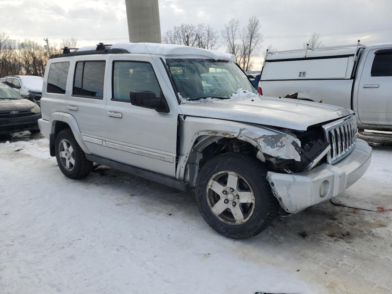 2010 Jeep Commander - Image 4