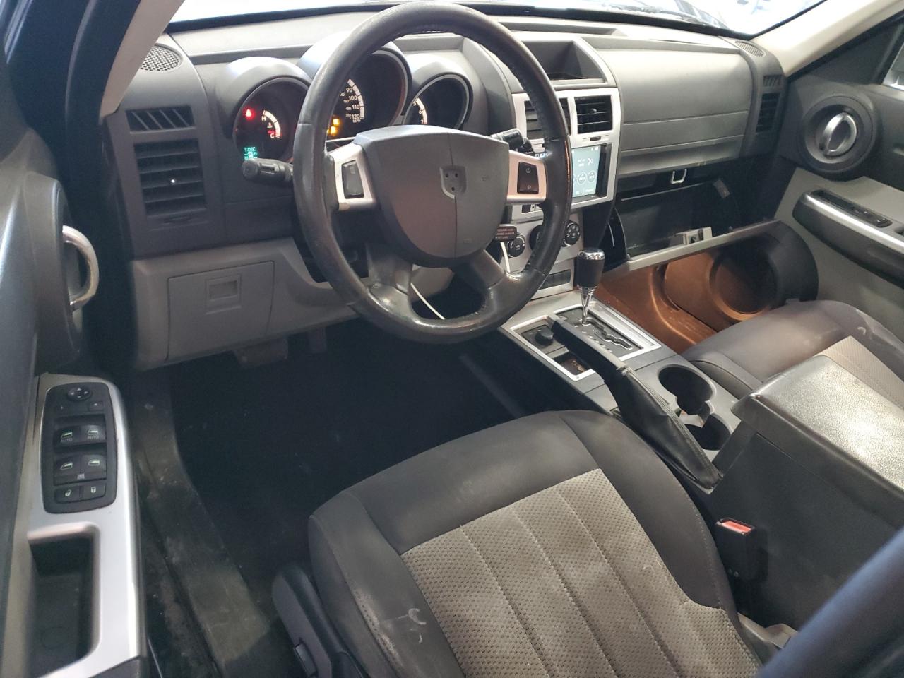 2010 Dodge Nitro - Image 8