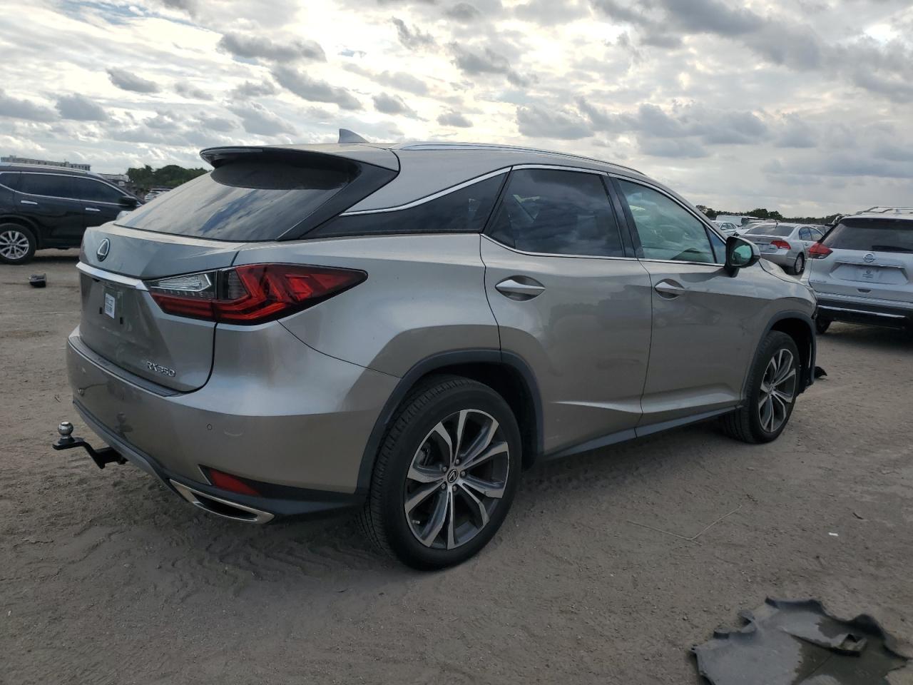 2021 Lexus RX - Image 3