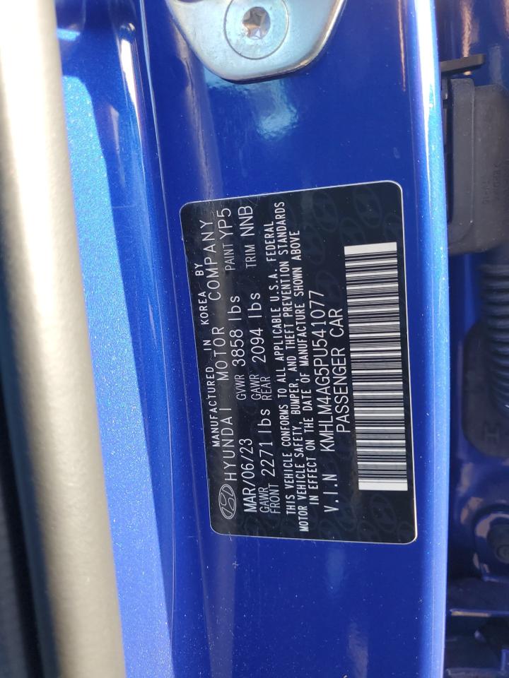 2023 Hyundai Elantra - Image 12