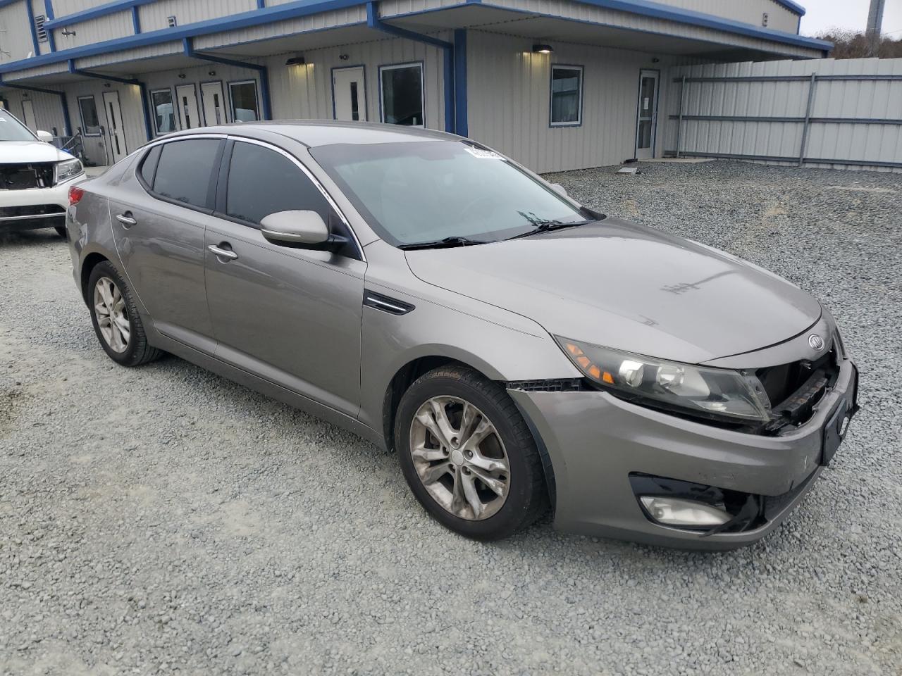 2012 Kia Optima - Image 4