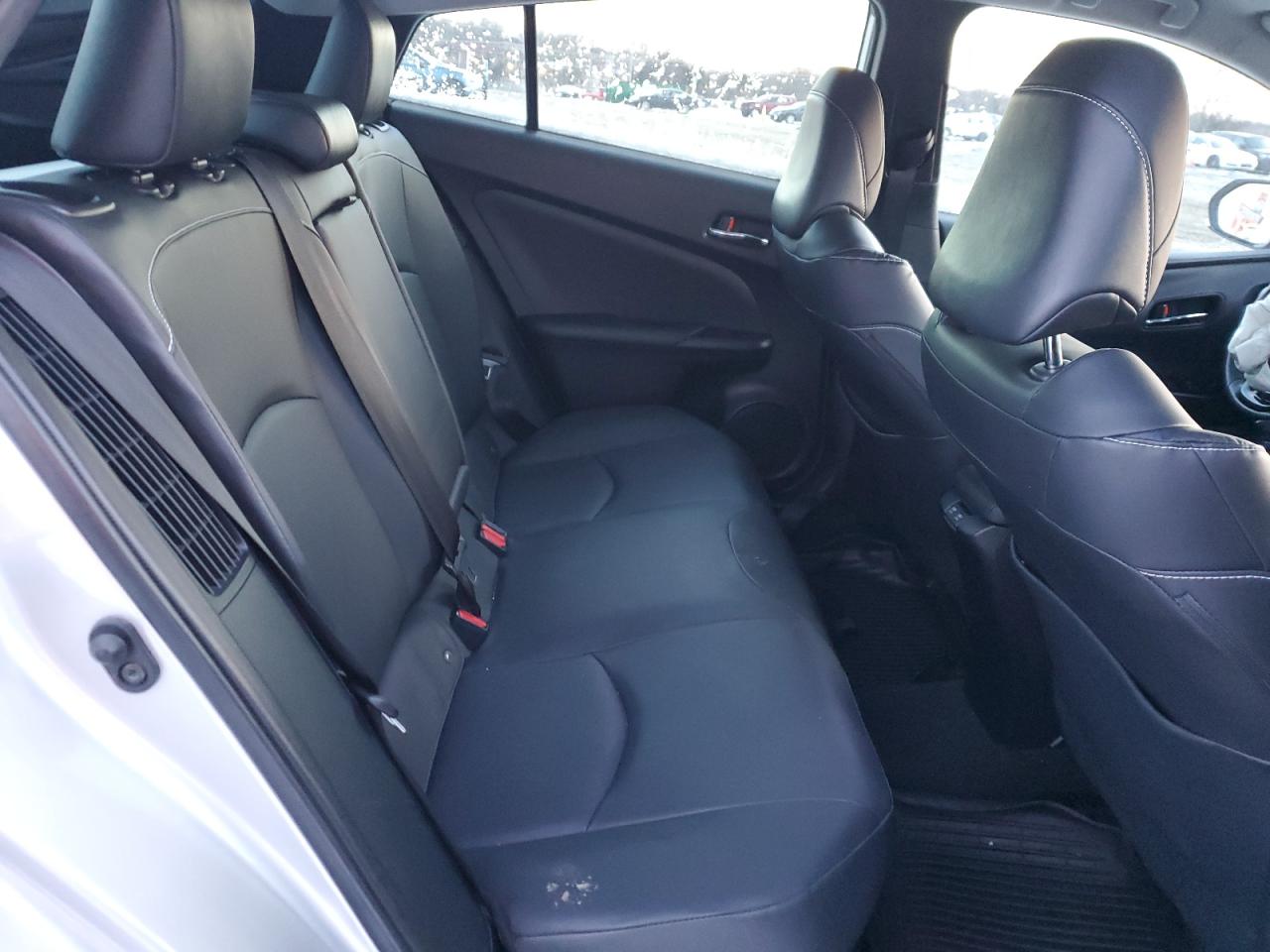 2022 Toyota Prius - Image 10