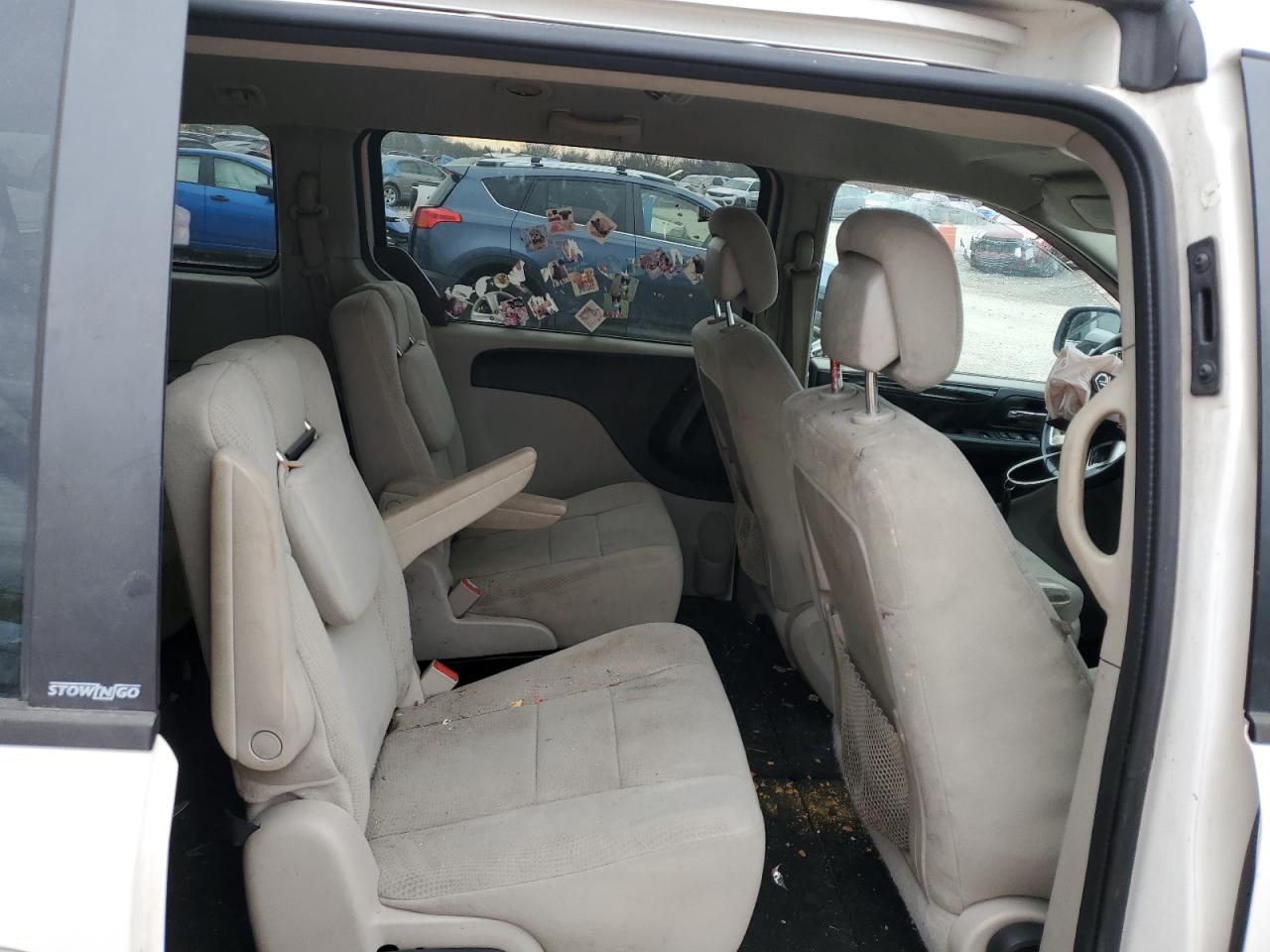 2013 Dodge Caravan - Image 12