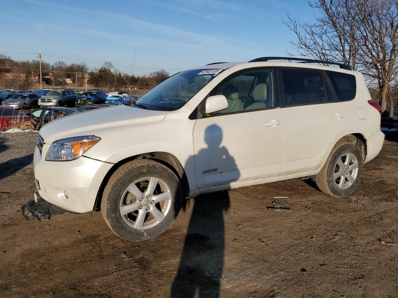 2007 Toyota RAV 4 - Image 1
