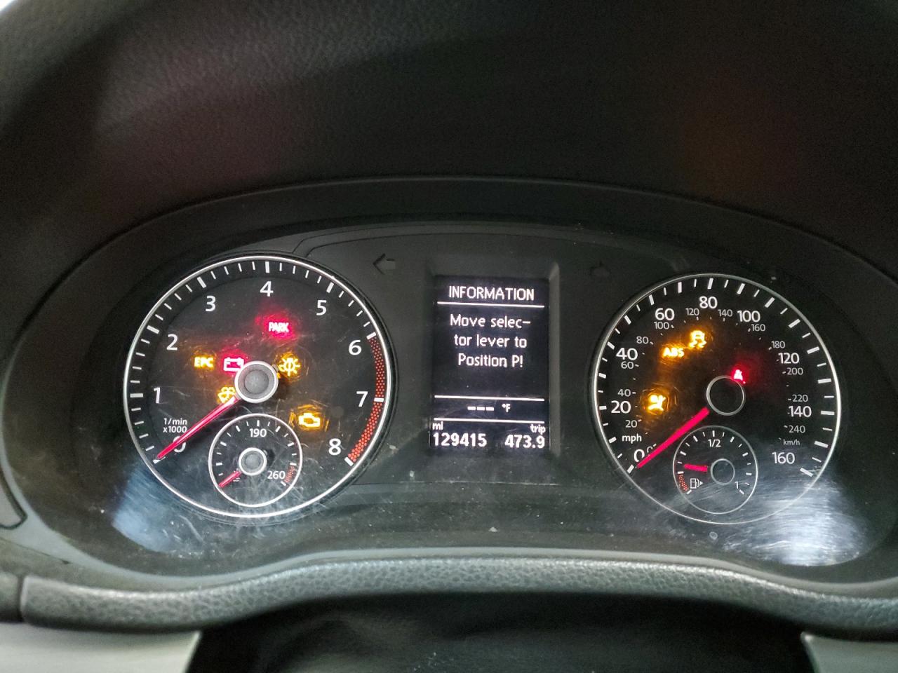 2014 Volkswagen Passat - Image 9