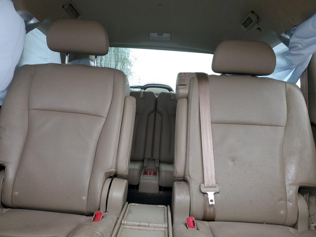 2013 Toyota Highlander - Image 10